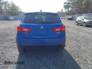 2017 Mitsubishi Outlander ES z VIN JA4AR3AUXHZ007018, wystawiony jako IAAI lot #41790311 z przebiegiem 142 299 mil mil oraz . Historia ofert i sprzedaży dostępna na DreamBid. Obrazek 16.