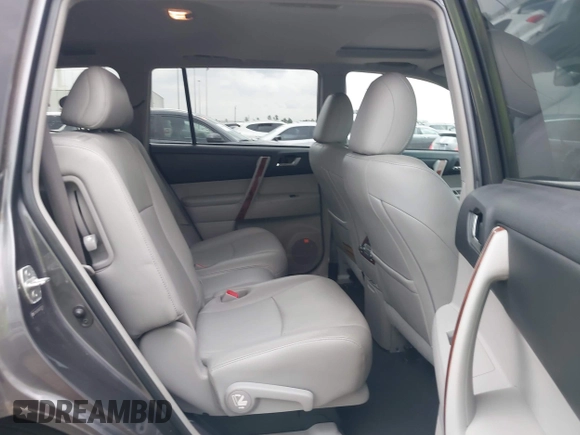 2012 Toyota Highlander Limited with VIN 5TDYK3EH8CS078315, listed as a IAAI auction lot 42168451 with 104,133 mi miles and . Bid and sale history available at DreamBid. Image 8.