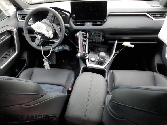 2024 Toyota RAV4 Hybrid XSE with VIN 2T3E6RFV3RW067034, listed as a Copart auction lot 43645055 with 0 mi miles and Salvage Title. Bid and sale history available at carsss.com. Image 8.