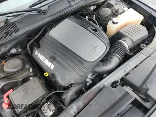 2020 Dodge Challenger R/T with VIN 2C3CDZBT7LH139429, listed as a Copart auction lot 68079735 with 68,105 mi miles and Salvage title. Bid and sale history available at DreamBid. Image 14.