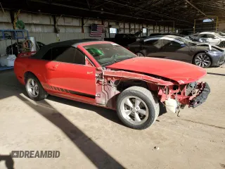 2008 Ford Mustang GT Deluxe with VIN 1ZVHT85H785150030, listed as a Copart auction lot 50251055 with 195,111 mi miles and Salvage Title. Bid and sale history available at DreamBid. Image 4.