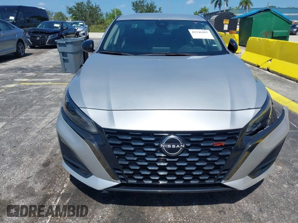 2024 Nissan Altima SR z VIN 1N4BL4CVXRN362258, wystawiony jako IAAI lot #42346465 z przebiegiem 40 265 mil mil oraz . Historia ofert i sprzedaży dostępna na DreamBid. Obrazek 12.