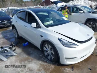 2022 Tesla Model Y Long Range with VIN 7SAYGDEE1NA013066, listed as a IAAI auction lot 41646912 with Not Provided miles and . Bid and sale history available at DreamBid. Image 1.
