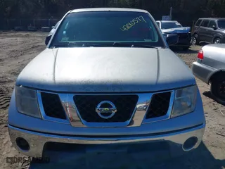 2007 Nissan Frontier SE with VIN 1N6AD09W97C423696, listed as a IAAI auction lot 42010577 with 117,096 mi miles. Bid and sale history available at carsss.com. Image 12.
