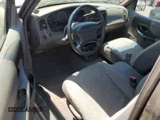 2000 Ford Ranger XL with VIN 1FTYR14V4YPB48515, listed as a Copart auction lot 65391295 with 158,210 mi miles and Clean title. Bid and sale history available at DreamBid. Image 8.