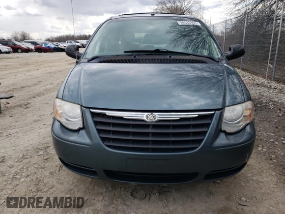 2006 Chrysler Town & Country Touring with VIN 2A4GP54L36R783707, listed as a Copart auction lot 50533355 with 181,646 mi miles and Salvage Title. Bid and sale history available at DreamBid. Image 5.
