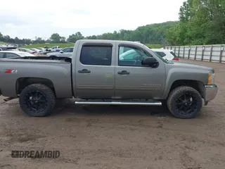 2013 Chevrolet Silverado 1500 LT with VIN 3GCPKSE78DG246175, listed as a IAAI auction lot 42106648 with 161,940 mi miles. Bid and sale history available at carsss.com. Image 13.