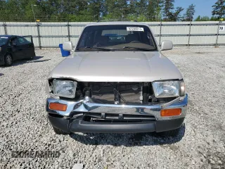 1998 Toyota 4Runner SR5 z VIN JT3GN86R0W0076447, wystawiony jako Copart lot #52280815 z przebiegiem 231 742 mil mil oraz Szkoda całkowita • Salvage title. Historia ofert i sprzedaży dostępna na DreamBid. Obrazek 5.