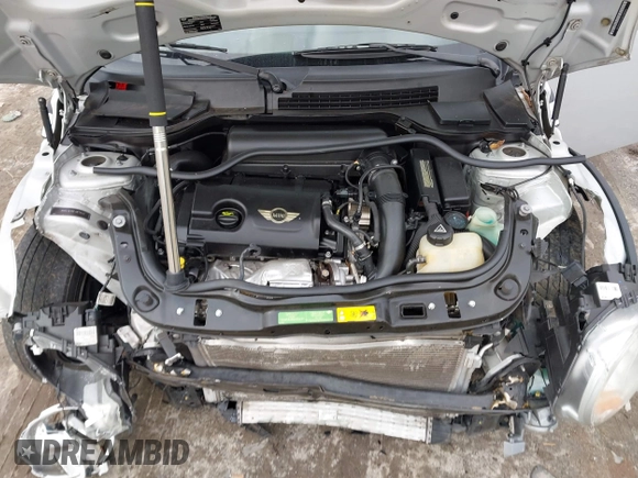 2011 MINI Convertible S с VIN WMWZP3C55BTX82922, выставлен на аукционе IAAI как лот 41408777 с пробегом 82 764 миль миль и . История ставок и продаж доступна на DreamBid. Изображение 10.