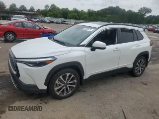 2023 Toyota Corolla Cross XLE z VIN 7MUDAABG3PV044005, wystawiony jako Copart lot #54955225 z przebiegiem 50 712 mil mil oraz Szkoda całkowita • Salvage title. Historia ofert i sprzedaży dostępna na DreamBid. Obrazek 1.