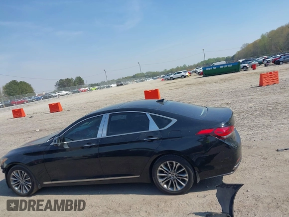 2015 Hyundai Genesis 3.8L with VIN KMHGN4JE7FU089628, listed as a IAAI auction lot 41909334 with 212,262 mi miles. Bid and sale history available at carsss.com. Image 15.