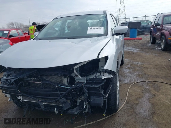 2018 Nissan Rogue SV with VIN KNMAT2MV2JP506306, listed as a IAAI auction lot 41705915 with 141,406 mi miles and . Bid and sale history available at DreamBid. Image 2.