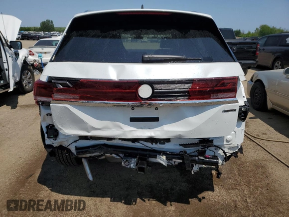 2024 Volkswagen Atlas SEL Premium R-Line with VIN 1V2FR2CA2RC557387, listed as a Copart auction lot 60269075 with 6,676 mi miles and Salvage title. Bid and sale history available at DreamBid. Image 6.