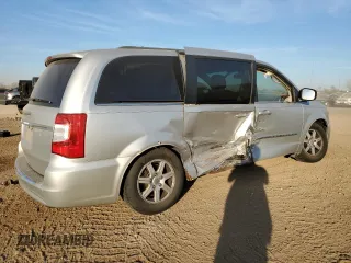 2012 Chrysler Town & Country Touring z VIN 2C4RC1BG2CR127373, wystawiony jako Copart lot #77104484 z przebiegiem 138 263 mil mil oraz Szkoda całkowita • Salvage title. Historia ofert i sprzedaży dostępna na DreamBid. Obrazek 3.