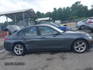 2014 BMW 3 Series 328i xDrive с VIN WBA3B5C50EF959198, выставлен на аукционе IAAI как лот 42684406 с пробегом 92 187 миль миль и . История ставок и продаж доступна на DreamBid. Изображение 13.