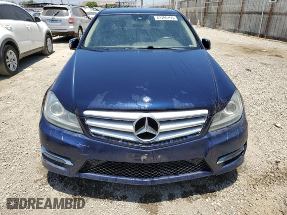 2013 Mercedes-Benz C 250 Sport с VIN WDDGF4HB7DA856850, выставлен на аукционе Copart как лот 63709195 с пробегом 196 091 миль миль и Чистый • Clean title. История ставок и продаж доступна на DreamBid. Изображение 5.