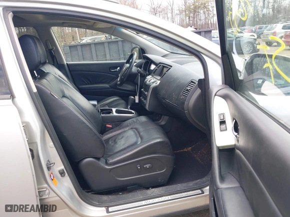 2009 Nissan Murano SL with VIN JN8AZ18W69W210951, listed as a IAAI auction lot 41834652 with 137,389 mi miles. Bid and sale history available at carsss.com. Image 5.