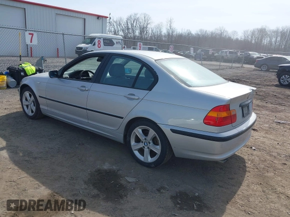 2003 BMW 3 Series 325i with VIN WBAET374X3NJ28919, listed as a IAAI auction lot 41809037 with 186,755 mi miles and . Bid and sale history available at DreamBid. Image 3.