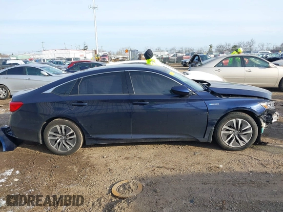 2019 Honda Accord with VIN 1HGCV3F18KA017689, listed as a IAAI auction lot 41030081 with 122,290 mi miles and . Bid and sale history available at DreamBid. Image 13.