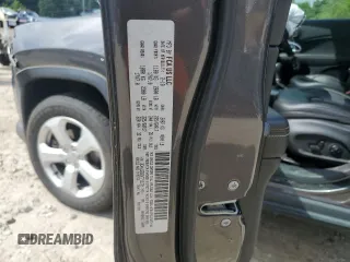 2019 Jeep Compass Altitude с VIN 3C4NJDBB2KT712170, выставлен на аукционе Copart как лот 61416485 с пробегом 48 866 миль миль и Списание • Salvage title. История ставок и продаж доступна на DreamBid. Изображение 13.