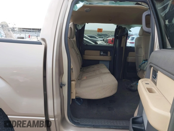 2012 Ford F-150 XL z VIN 1FTFW1CF1CKD73782, wystawiony jako IAAI lot #41569493 z przebiegiem 51 098 mil mil oraz . Historia ofert i sprzedaży dostępna na DreamBid. Obrazek 8.