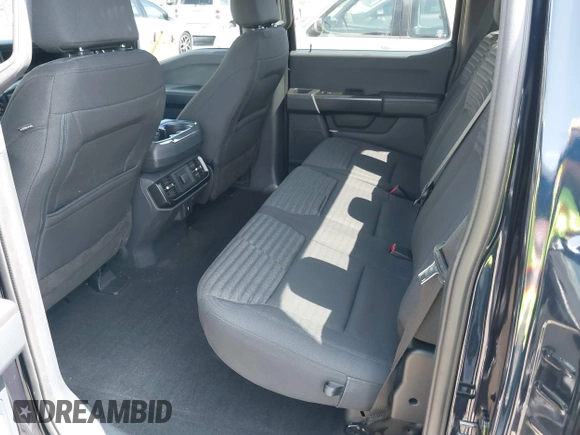 2023 Ford F-150 XL z VIN 1FTEW1CP0PKD72617, wystawiony jako IAAI lot #42642922 z przebiegiem 52 966 mil mil oraz . Historia ofert i sprzedaży dostępna na DreamBid. Obrazek 8.