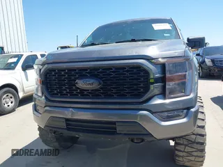 2021 Ford F-150 XL z VIN 1FTFW1E52MFB42324, wystawiony jako IAAI lot #41916379 z przebiegiem 61 369 mil mil oraz . Historia ofert i sprzedaży dostępna na DreamBid. Obrazek 12.