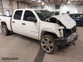 2007 Chevrolet Silverado 1500 LT w/1LT with VIN 3GCEK13M87G511191, listed as a IAAI auction lot 41370943 with 239,378 mi miles. Bid and sale history available at carsss.com. Image 1.