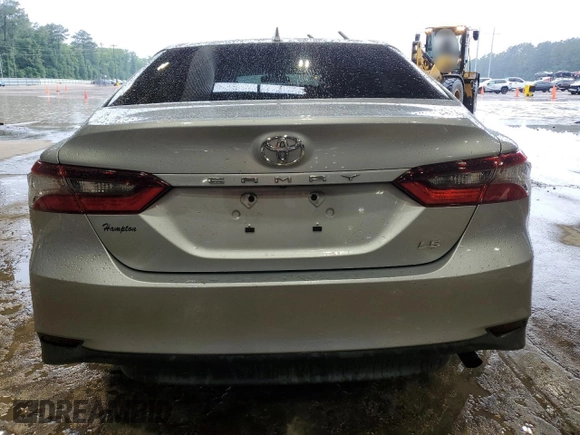 2023 Toyota Camry LE z VIN 4T1C11AK6PU082458, wystawiony jako Copart lot #56209395 z przebiegiem 38 806 mil mil oraz Szkoda całkowita • Salvage title. Historia ofert i sprzedaży dostępna na DreamBid. Obrazek 6.