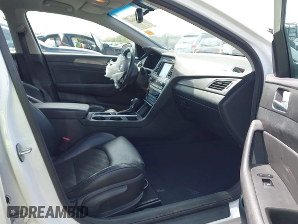 2015 Hyundai Sonata Sport with VIN 5NPE34AFXFH207028, listed as a IAAI auction lot 41930643 with 68,948 mi miles and . Bid and sale history available at DreamBid. Image 5.