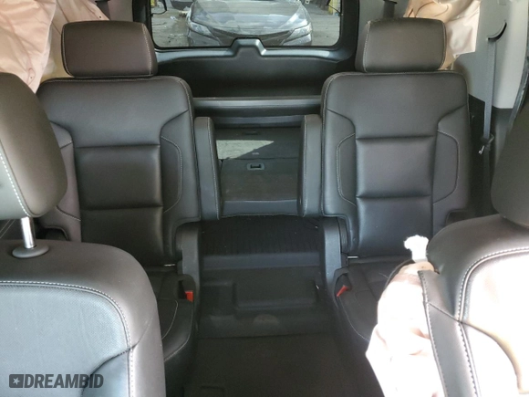 2018 Chevrolet Tahoe Premier with VIN 1GNSCCKJ1JR265084, listed as a Copart auction lot 45997395 with 105,575 mi miles and Salvage Title. Bid and sale history available at carsss.com. Image 10.