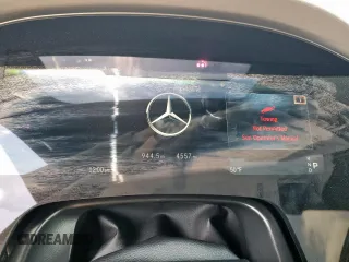 2024 Mercedes-Benz EQS 450 z VIN W1KCG2EB7RA048381, wystawiony jako Copart lot #55484415 z przebiegiem Nie podano mil oraz Szkoda całkowita • Salvage title. Historia ofert i sprzedaży dostępna na DreamBid. Obrazek 9.