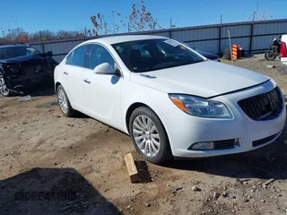 2012 Buick Regal Premium 1 with VIN 2G4GS5EKXC9110432, listed as a IAAI auction lot 41010167 with 82,619 mi miles. Bid and sale history available at carsss.com. Image 1.