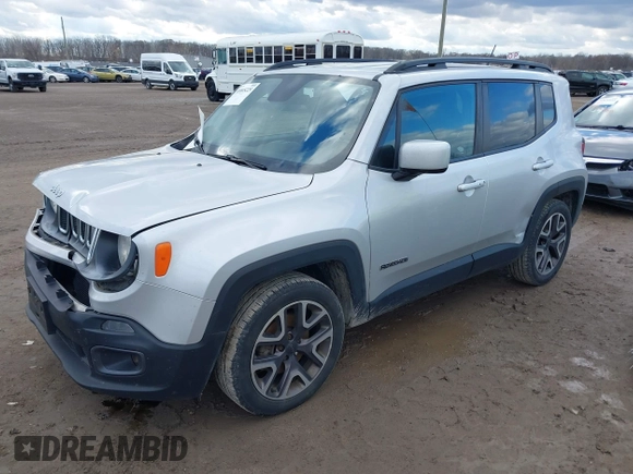 2015 Jeep Renegade Latitude with VIN ZACCJABT9FPB46231, listed as a IAAI auction lot 40805225 with 158,509 mi miles. Bid and sale history available at carsss.com. Image 2.