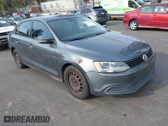 2012 Volkswagen Jetta SE with VIN 3VWDP7AJ8CM330366, listed as a IAAI auction lot 41450611 with 256,079 mi miles and . Bid and sale history available at DreamBid. Image 1.