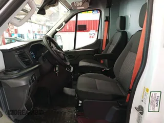 2023 Ford Transit Cargo z VIN 1FTBR1X8XPKC02486, wystawiony jako IAAI lot #42786968 z przebiegiem 7 229 mil mil oraz . Historia ofert i sprzedaży dostępna na DreamBid. Obrazek 17.