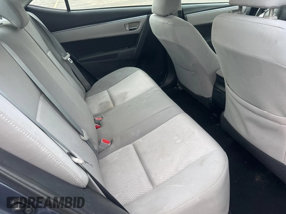 2014 Toyota Corolla L z VIN 2T1BURHE6EC077048, wystawiony jako Copart lot #62062695 z przebiegiem 199 669 mil mil oraz Czysty tytuł • Clean title. Historia ofert i sprzedaży dostępna na DreamBid. Obrazek 6.
