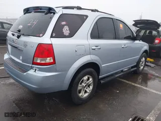 2005 Kia Sorento LX with VIN KNDJD733655414658, listed as a IAAI auction lot 41343882 with 1 mi miles. Bid and sale history available at carsss.com. Image 4.