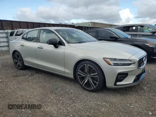 2019 Volvo S60 R-Design with VIN 7JRA22TM1KG014610, listed as a Copart auction lot 49014773 with 39,279 mi miles. Bid and sale history available at carsss.com. Image 4.