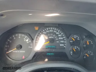 2005 GMC Envoy XL SLT with VIN 1GKET16S256109757, listed as a Copart auction lot 77220144 with 246,444 mi miles and Salvage Title. Bid and sale history available at carsss.com. Image 9.