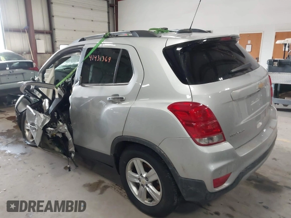 2019 Chevrolet Trax LT with VIN 3GNCJPSB8KL294102, listed as a IAAI auction lot 41431369 with Not Provided miles. Bid and sale history available at carsss.com. Image 3.
