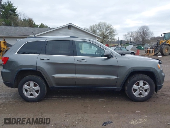 2012 Jeep Grand Cherokee Laredo with VIN 1C4RJFAG0CC270545, listed as a IAAI auction lot 41940781 with 200,529 mi miles. Bid and sale history available at carsss.com. Image 13.