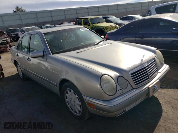 1997 Mercedes-Benz E-Class with VIN WDBJF55F7VA412770, listed as a Copart auction lot 86442634 with 238,065 mi miles and Clean Title. Bid and sale history available at carsss.com. Image 4.