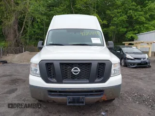 2013 Nissan NV Cargo SV z VIN 1N6BF0LY0DN104213, wystawiony jako IAAI lot #42254199 z przebiegiem 94 705 mil mil oraz . Historia ofert i sprzedaży dostępna na DreamBid. Obrazek 12.