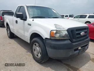 2008 Ford F-150 XL z VIN 1FTRF12278KB63612, wystawiony jako IAAI lot #42312619 z przebiegiem 231 139 mil mil oraz . Historia ofert i sprzedaży dostępna na DreamBid. Obrazek 1.