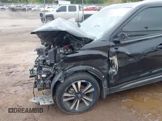 2019 Nissan Kicks SV z VIN 3N1CP5CU1KL526103, wystawiony jako IAAI lot #40405698 z przebiegiem 76 009 mil mil oraz . Historia ofert i sprzedaży dostępna na DreamBid. Obrazek 6.