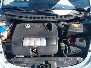 2003 Volkswagen Beetle GLS z VIN 3VWCK21YX3M304572, wystawiony jako IAAI lot #41286079 z przebiegiem 42 450 mil mil oraz . Historia ofert i sprzedaży dostępna na DreamBid. Obrazek 10.