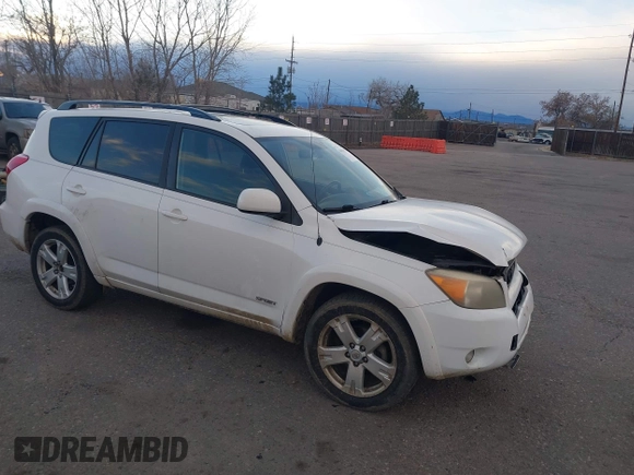 2006 Toyota RAV4 Sport with VIN JTMBK32VX66005712, listed as a IAAI auction lot 41025837 with 220,861 mi miles. Bid and sale history available at carsss.com. Image 1.