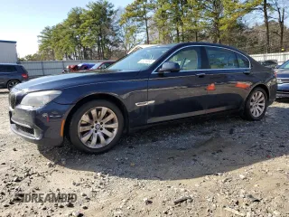 2011 BMW 7 Series 750Li z VIN WBAKB8C54BC852293, wystawiony jako Copart lot #45215695 z przebiegiem 179 986 mil mil oraz Szkoda całkowita • Salvage title. Historia ofert i sprzedaży dostępna na DreamBid. Obrazek 1.