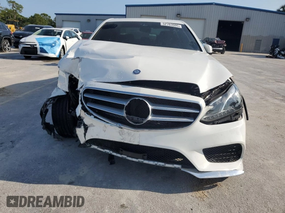 2014 Mercedes-Benz E 350 Sport with VIN WDDHF5KB5EA967675, listed as a Copart auction lot 52763995 with 68,902 mi miles and Salvage title. Bid and sale history available at DreamBid. Image 5.